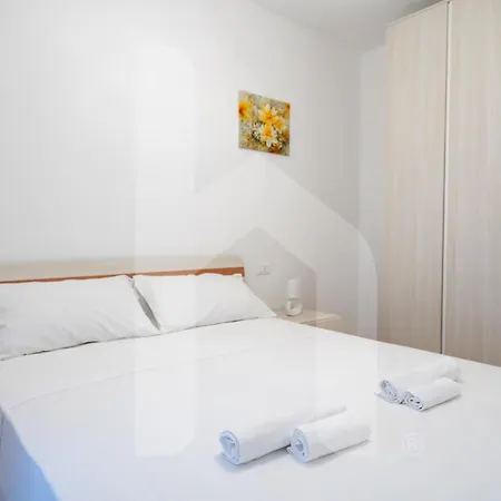 Apartament Homiday - Residenza Incanto *